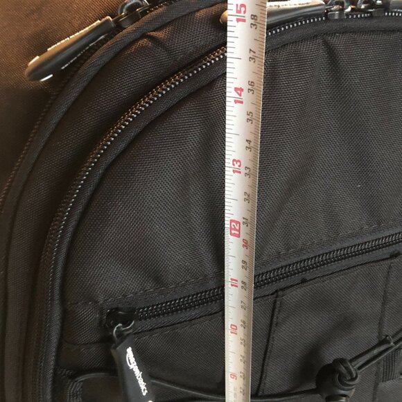 Back Pack Black Amazon Basics Comfortable Carry, Durable Construction - Picture 8 of 10